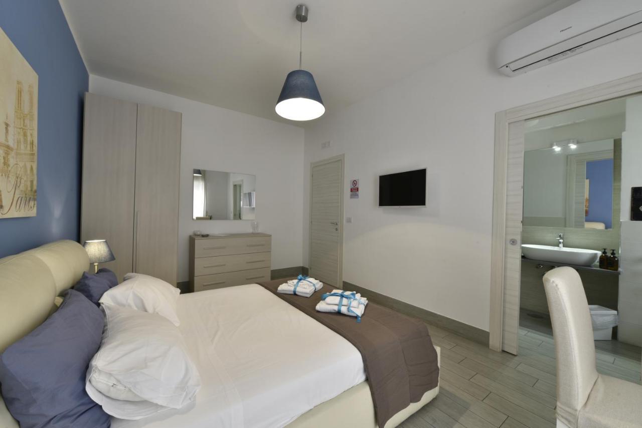 Brothers Vomero 3* Naples