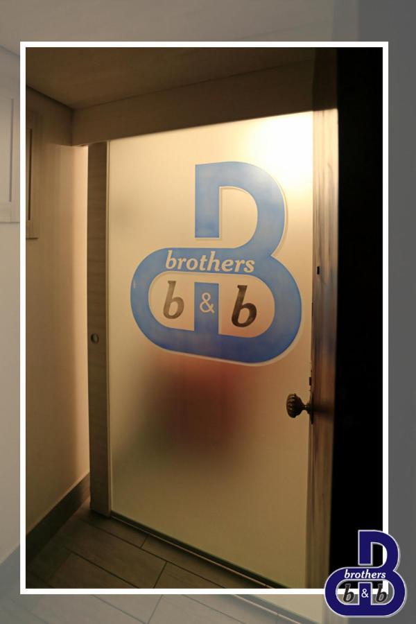 Brothers Vomero Bed & Breakfast Naples